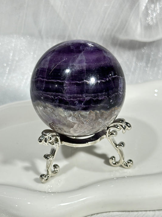 Thousand-layer purple fluorite crystal ball