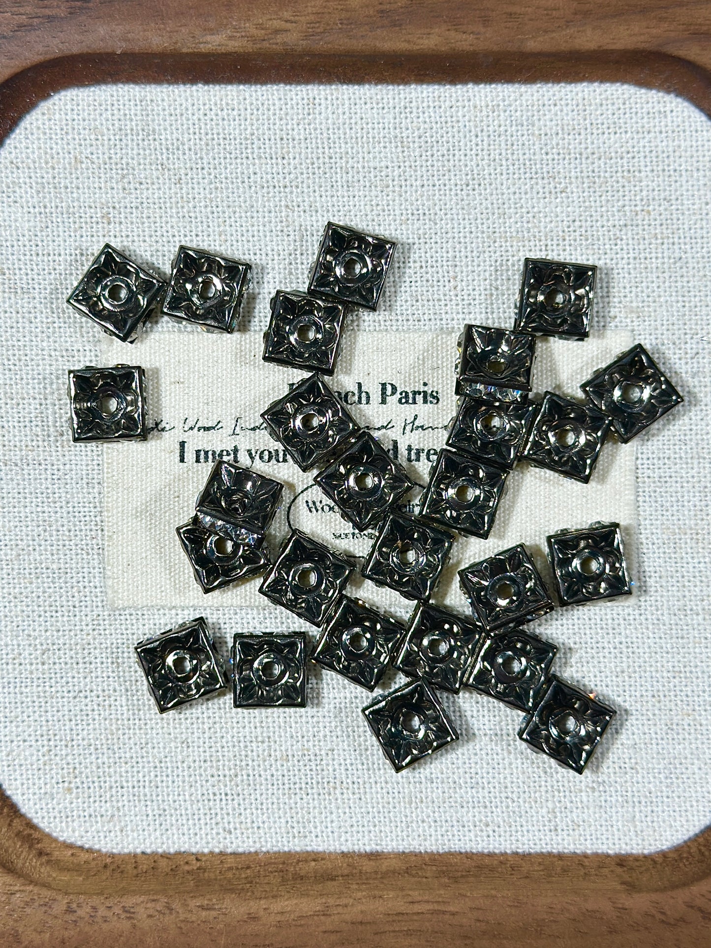 Gun black 8mm + square spacer