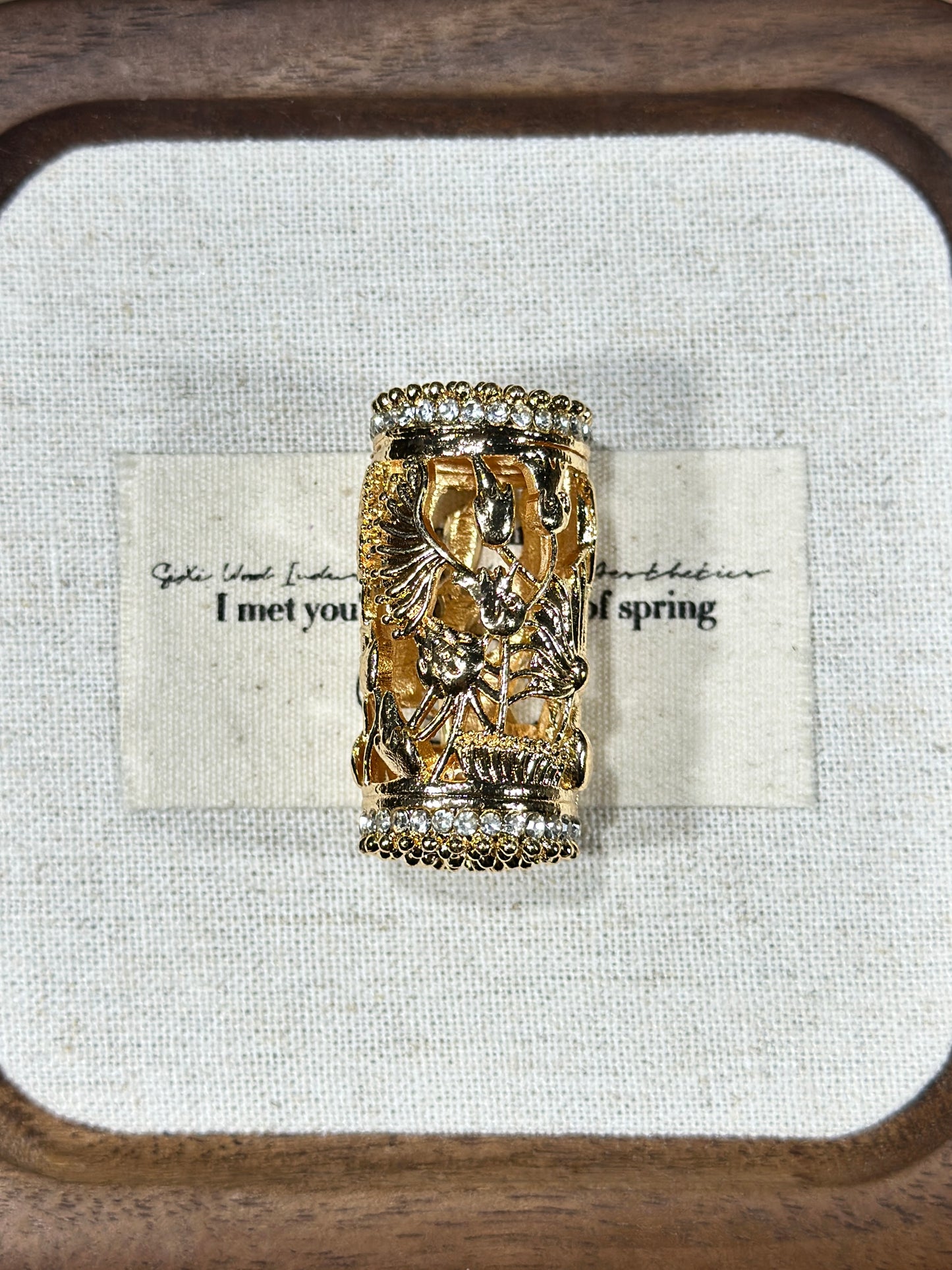 Light gold heavy barrel beads