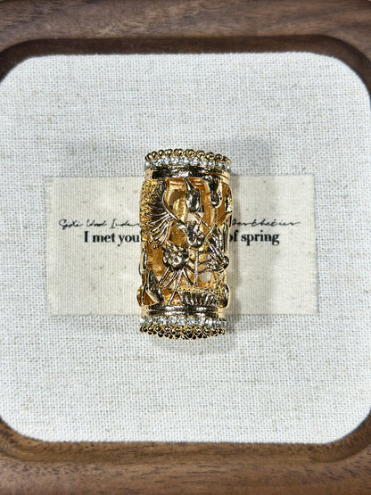 Light gold heavy barrel beads