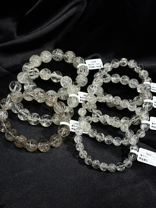 近净体雪霜发晶