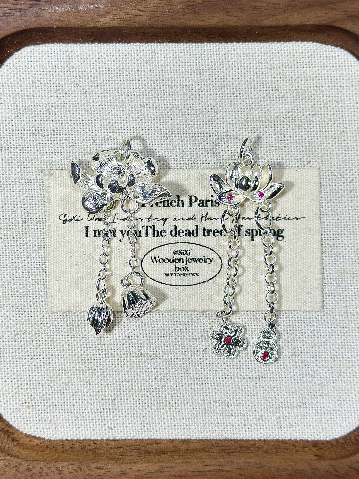 Bright silver lotus tassel drip