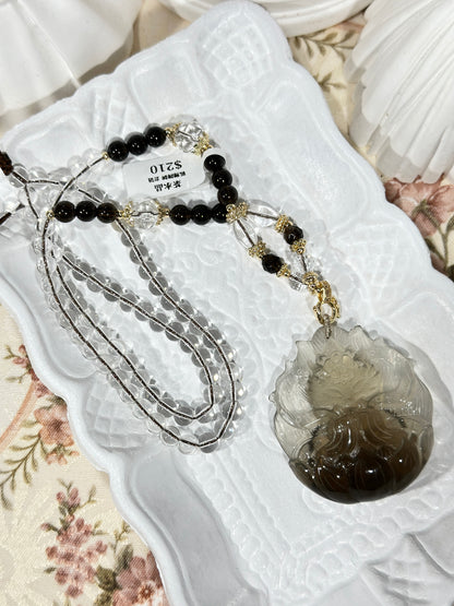 Tea crystal fox necklace