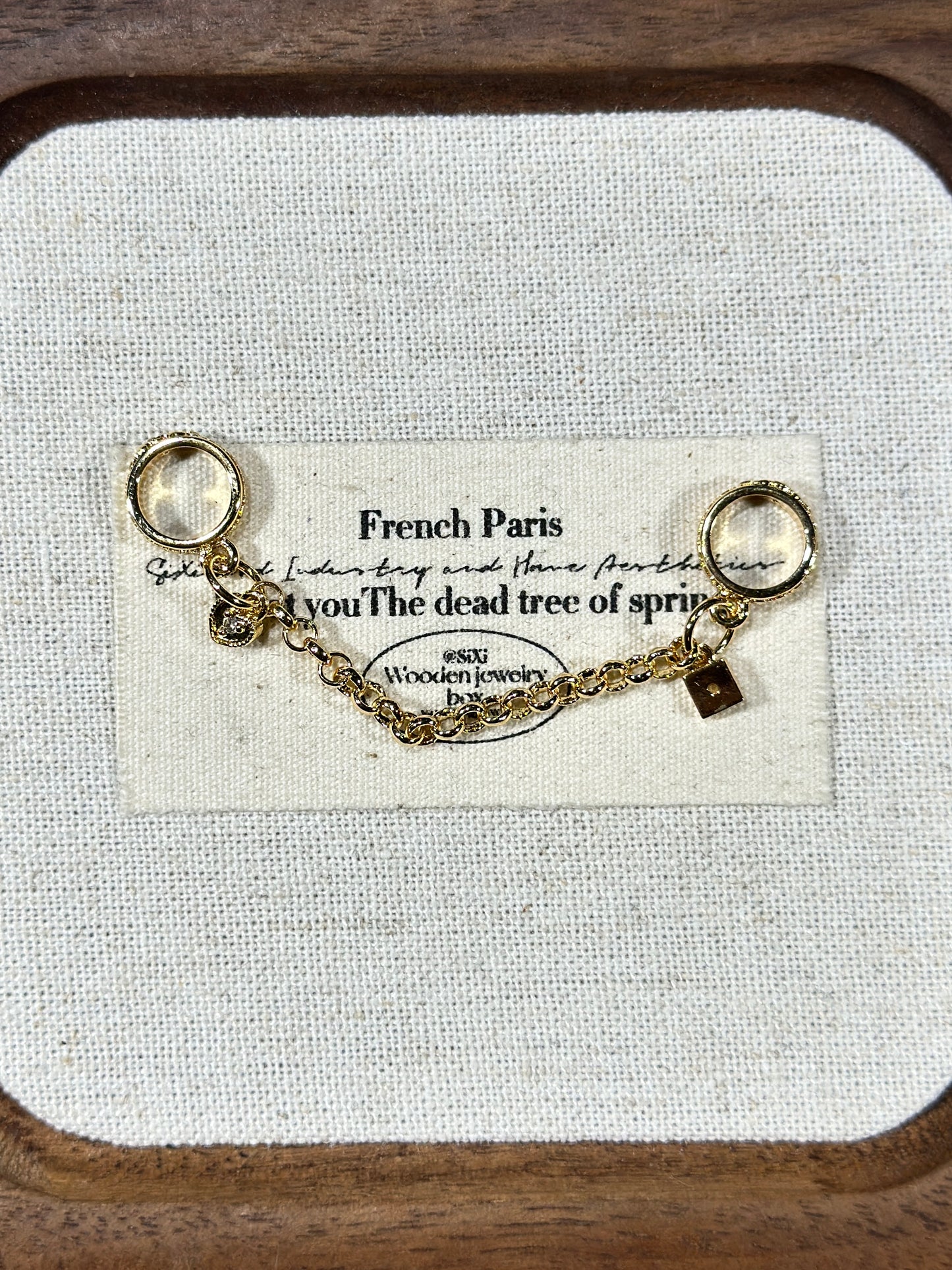 Light gold love lock trickle safety chain