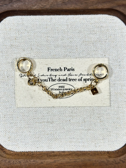 Light gold love lock trickle safety chain