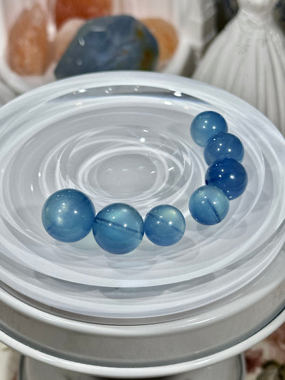 White crystal aquamarine design