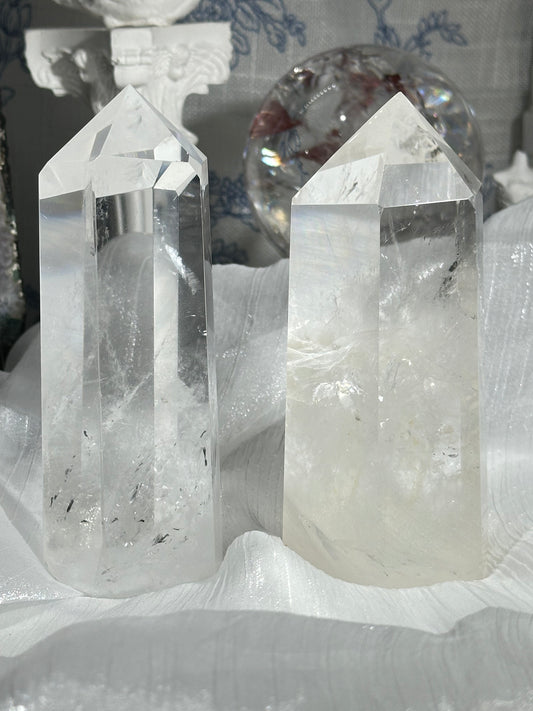 White crystal crystal column