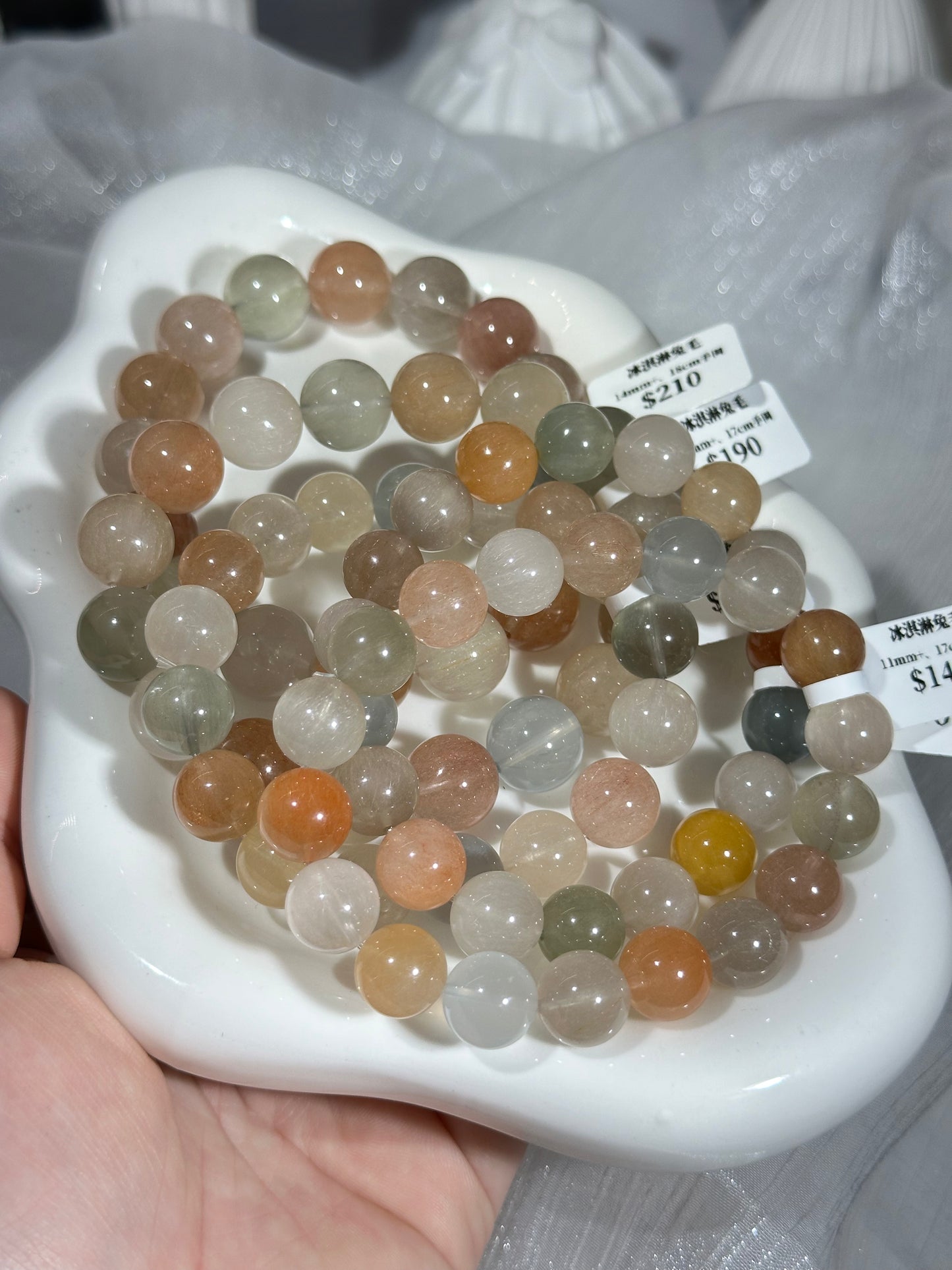 Ice cream colored rabbit fur crystal