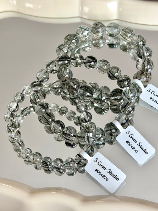 Dark Green Tourmalinated Quartz