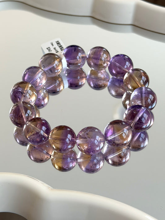 浓郁色紫黄晶